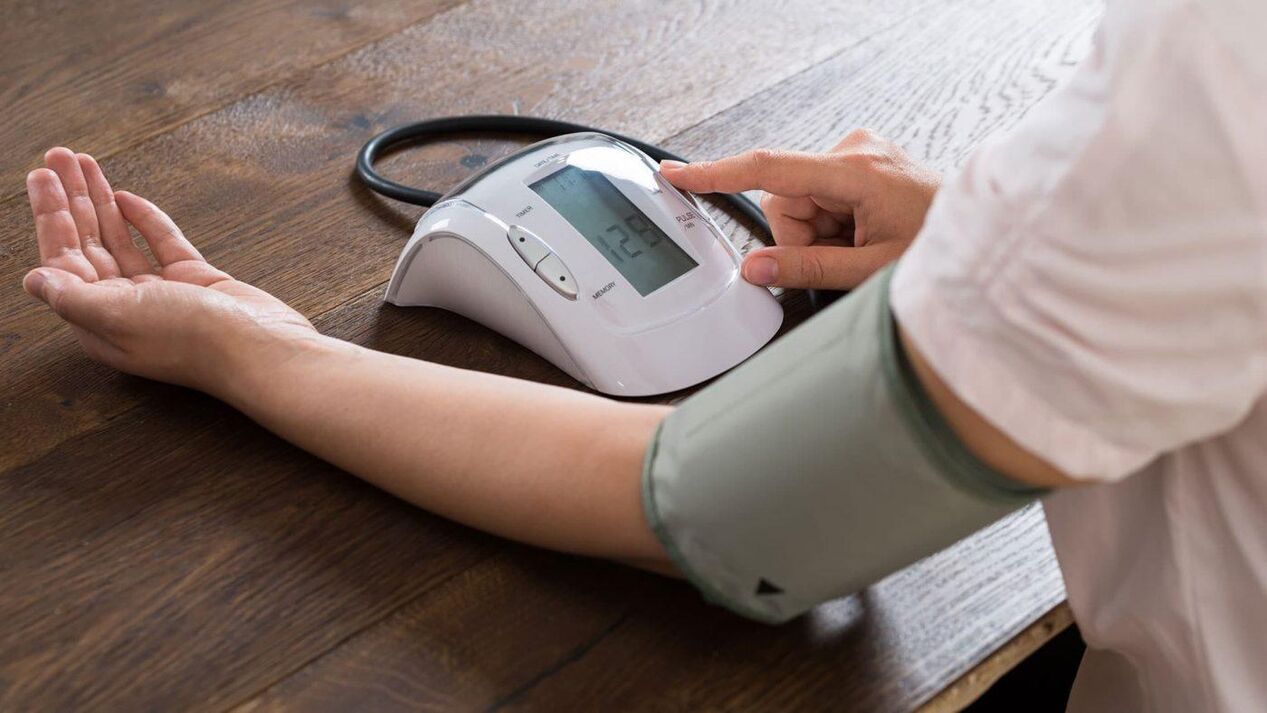 Alta pressione prima di prendere cardiforme